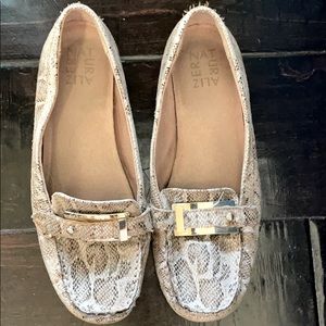 Naturalizer snake skin loafers